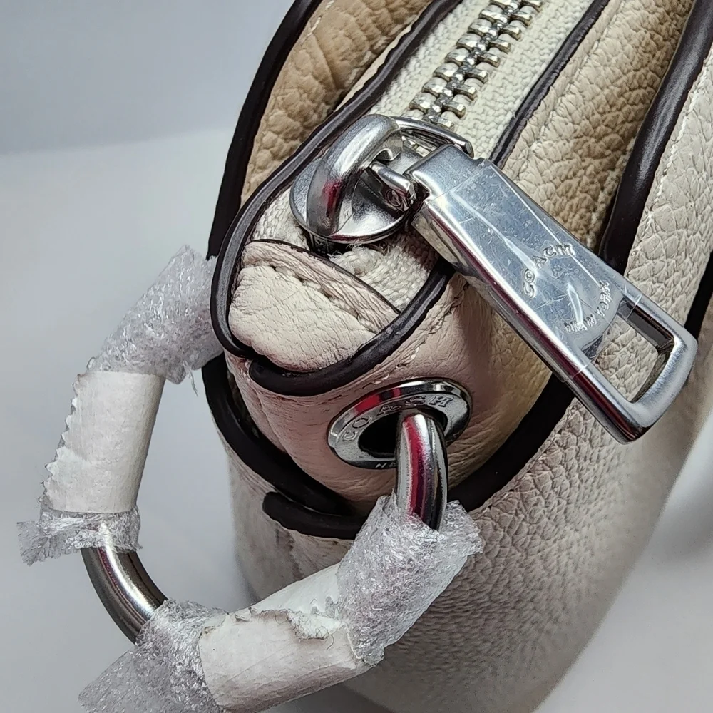 Authentic COACH Remi Satchel - Picture 12 of 16